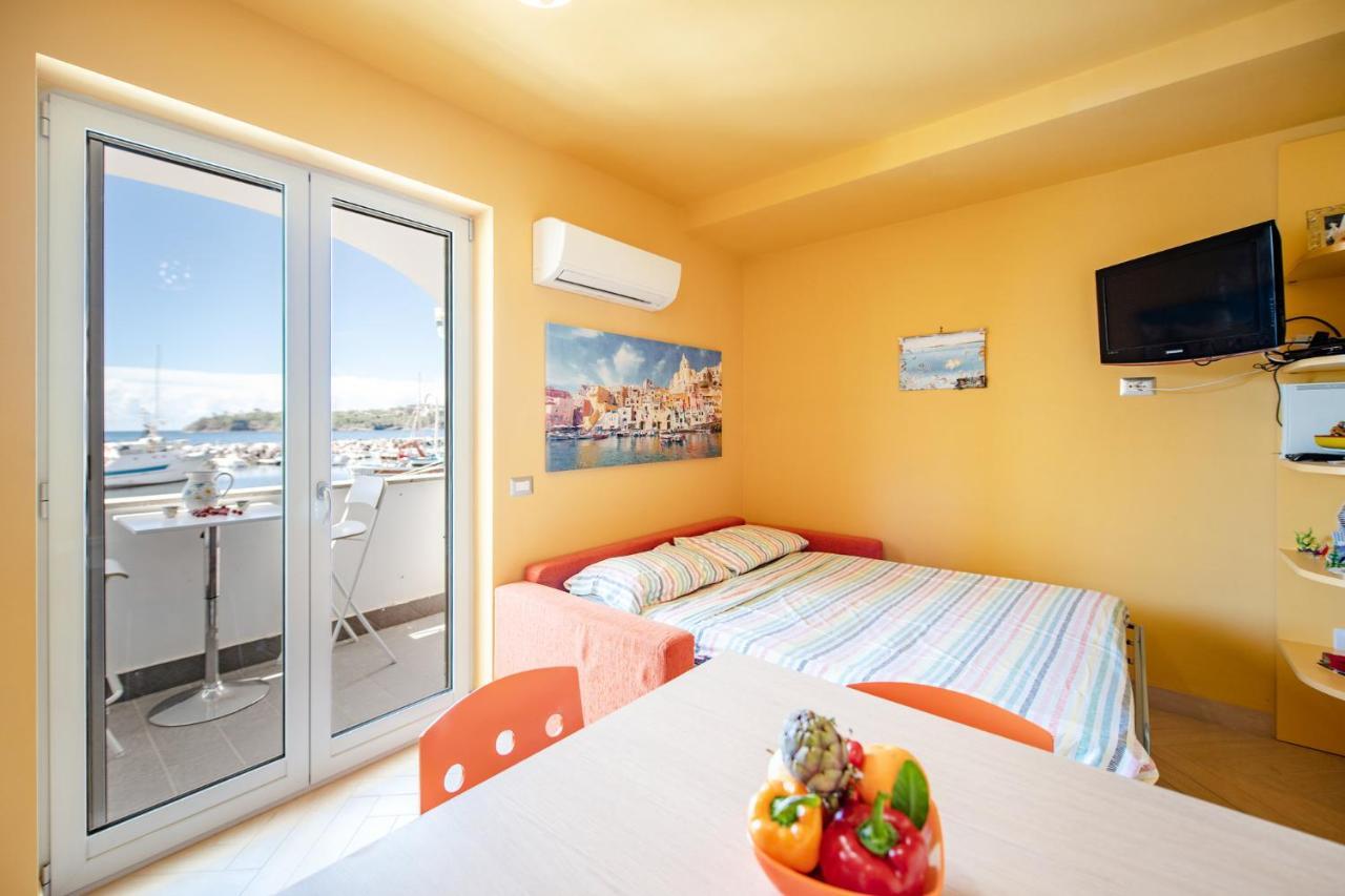 Casa Cinzia In Marina Di Corricella Villa โปรชิดา ภายนอก รูปภาพ